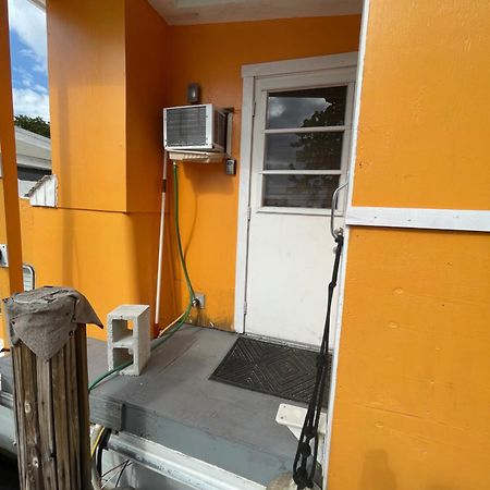 Updated Houseboat On The River! Fort Lauderdale Dış mekan fotoğraf